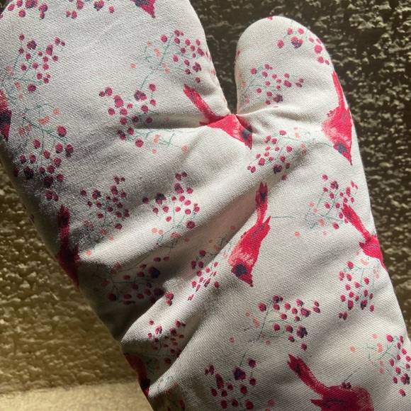 Cotton Micro Oven Hand Gloves- Pack of 2 Pcs - Picture 5 of 5